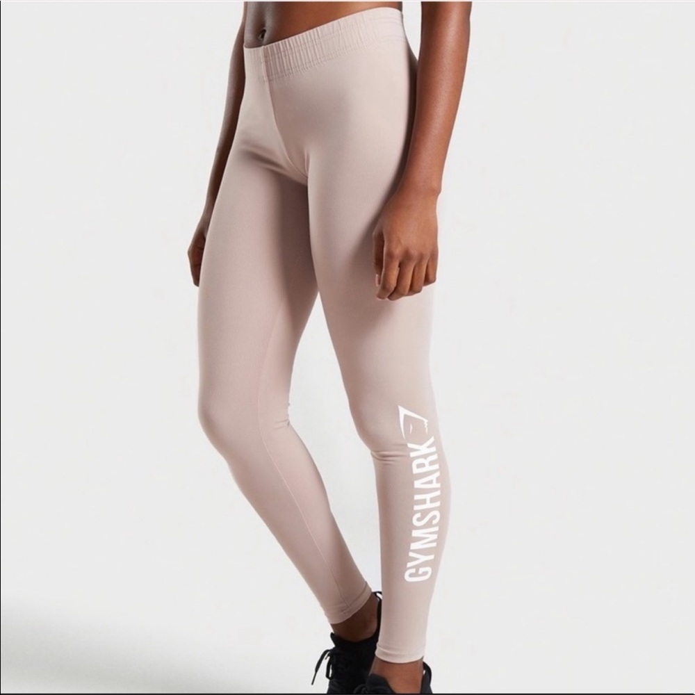 Gymshark core leggings taupe.